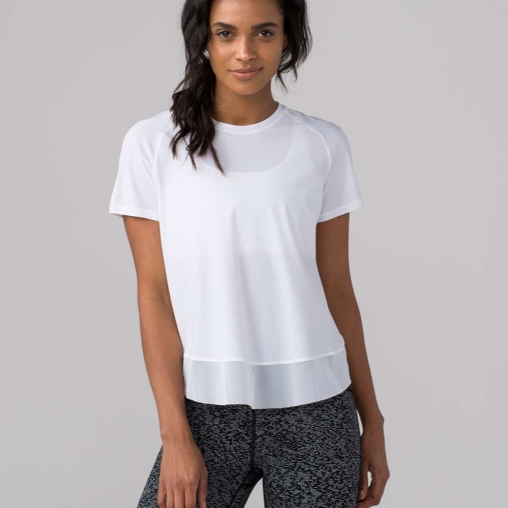 Lululemon Quick Pace Short Sleeve size 6